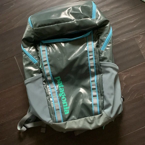 Patagonia Black Hole Pack 32L - Picture 2 of 11
